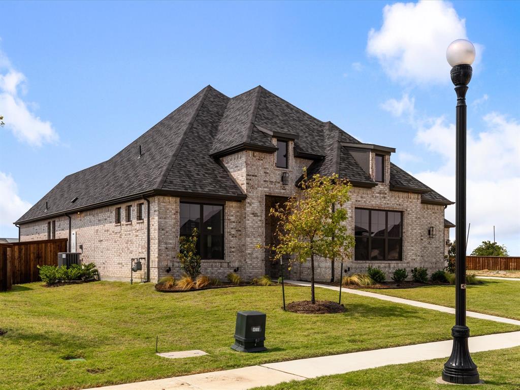 7113 Woodside Drive