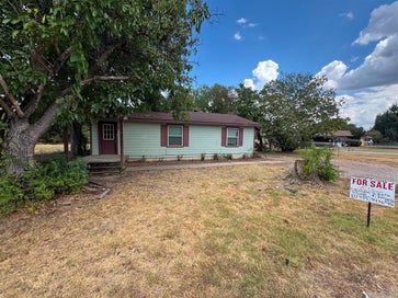 4003 Cherokee Court Granbury TX 76048