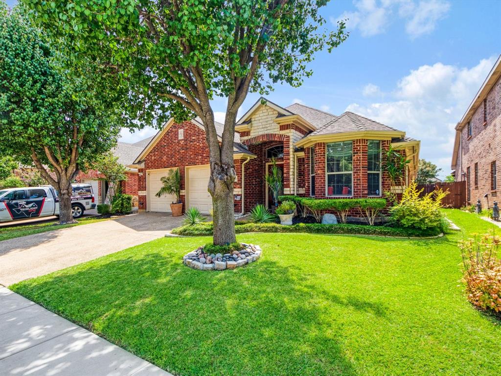 2703 Cove Drive