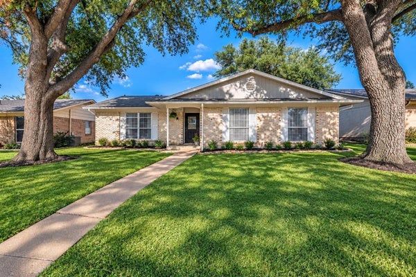 2920 SIDNEY DR, MESQUITE, TX 75150 - Image d2e55e5b97274c5b7769835e7db9bbc6/3206157721