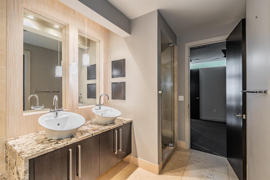 One Montgomery Plaza Residence Condo - Residential Lease