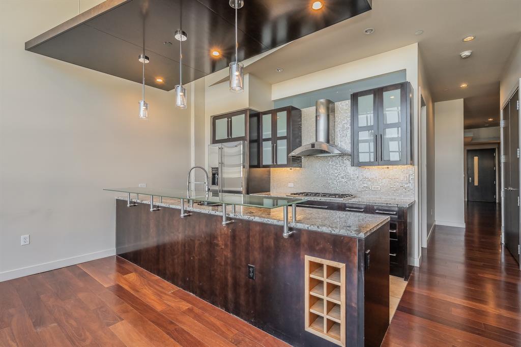 One Montgomery Plaza Residence Condo - Residential Lease