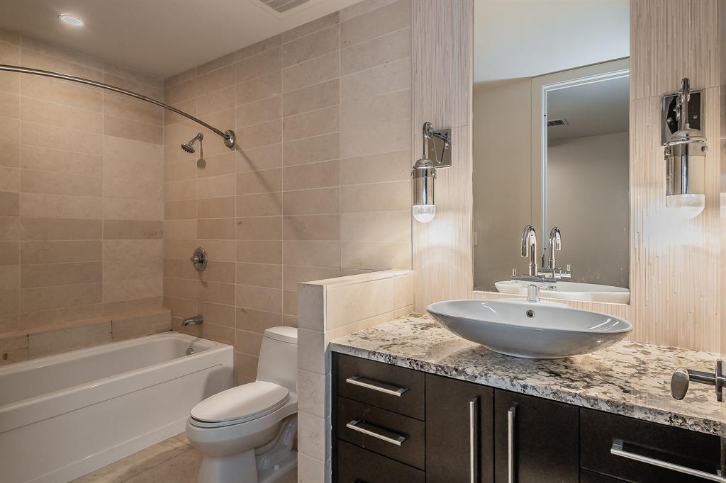 One Montgomery Plaza Residence Condo - Residential Lease