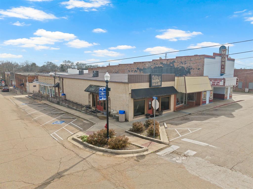 Photo 1 of 35 — 112 N Lamar Street, Daingerfield, TX 75638