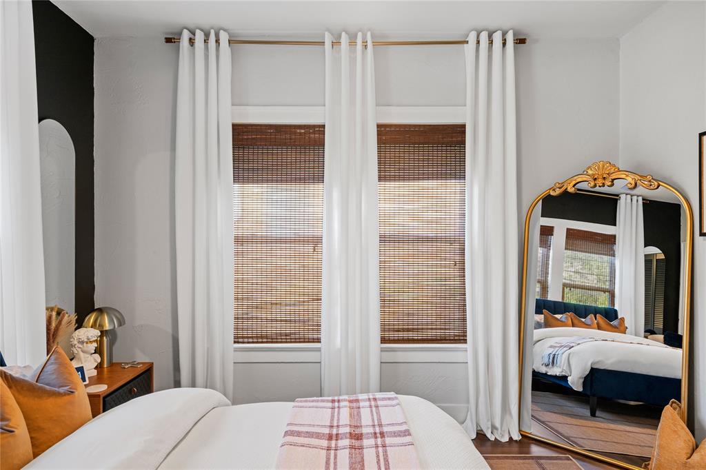 4117 Herschel Condo - Residential