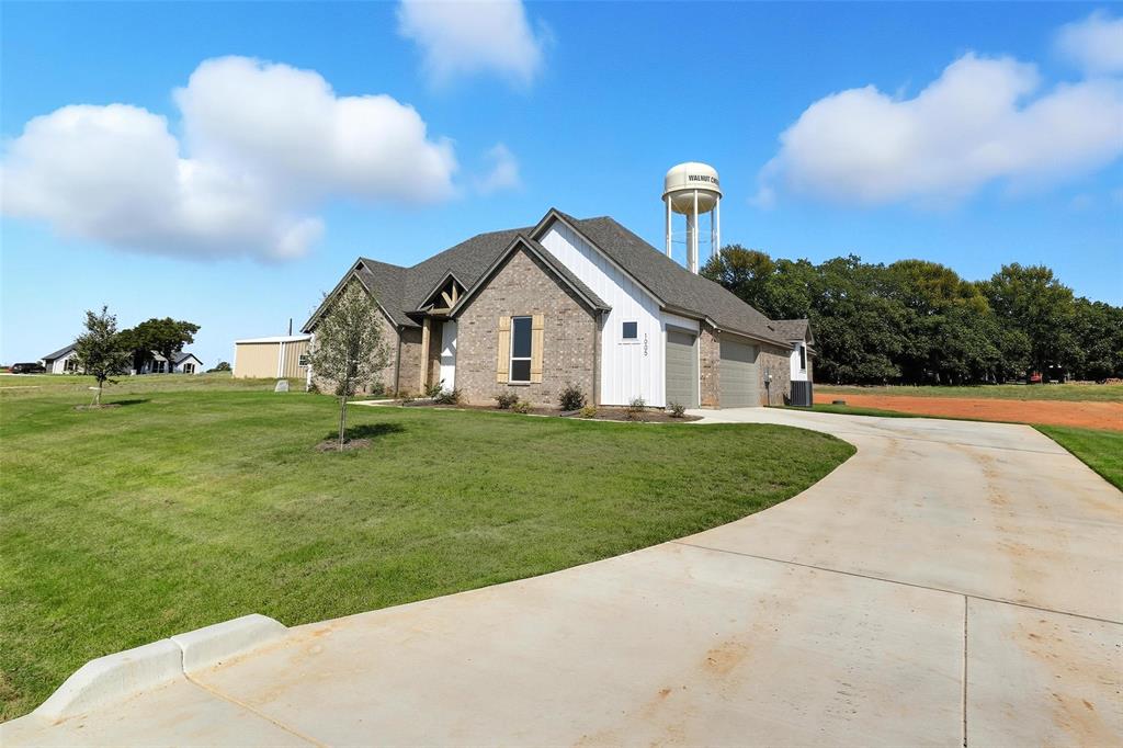 1005 Ronnie Court