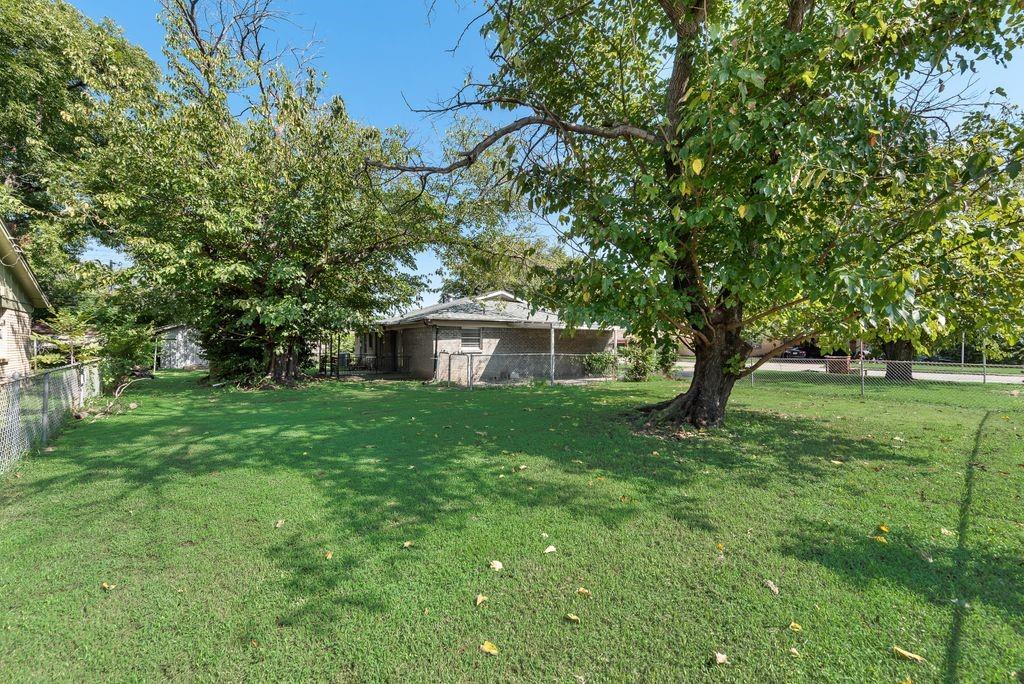 Oakridge Haltom City - Residential