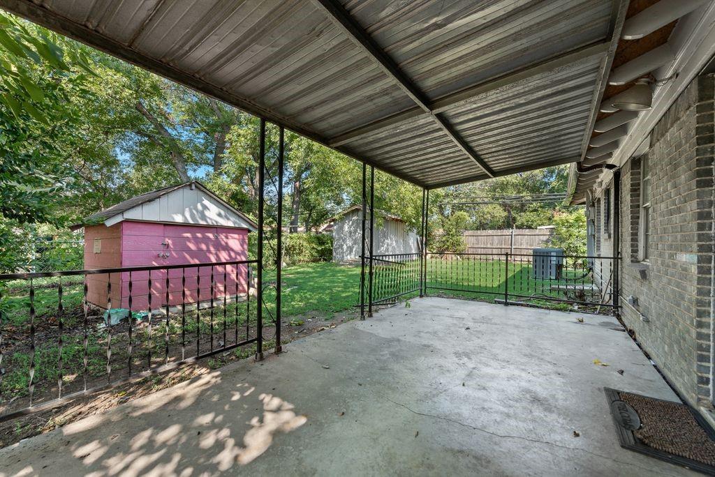 Oakridge Haltom City - Residential