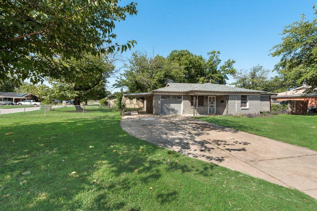 Oakridge Haltom City - Residential