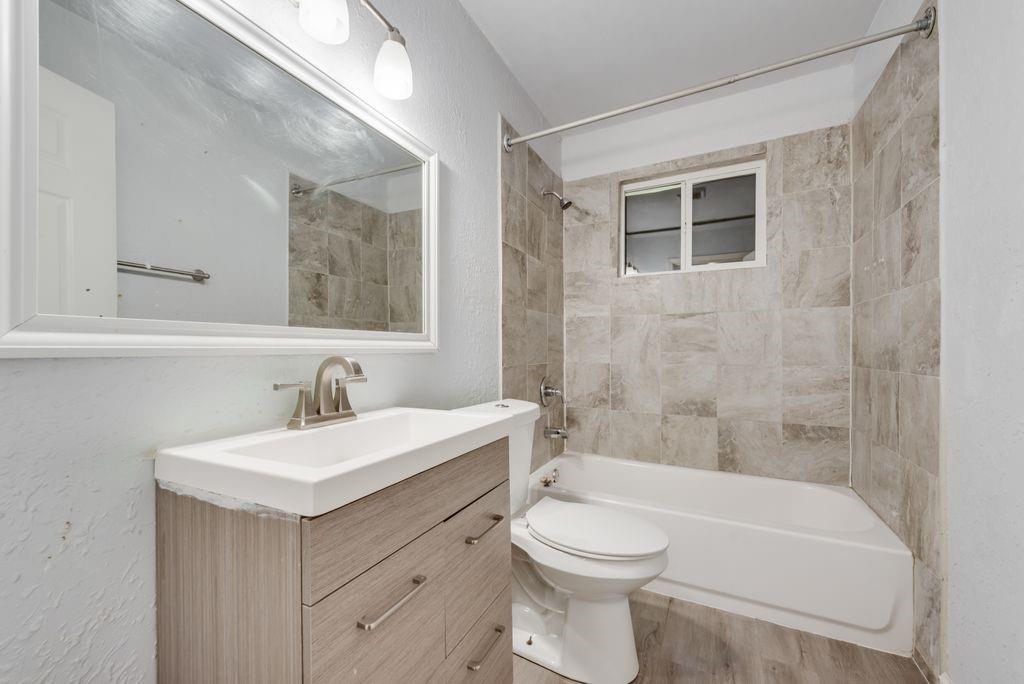 Oakridge Haltom City - Residential