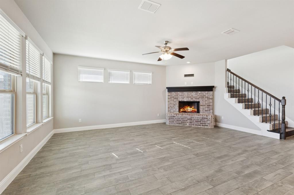 Live Oak Crk - Residential