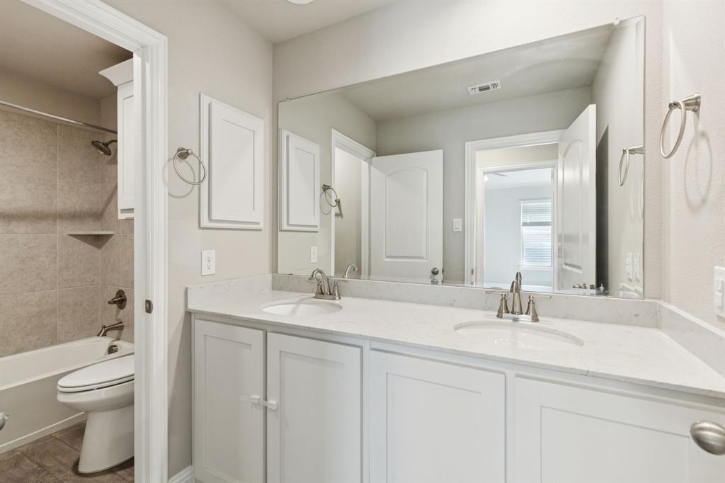 Live Oak Crk - Residential