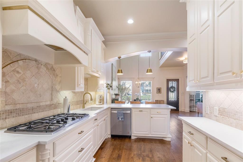 Villas At Oak Pointe The - Residential