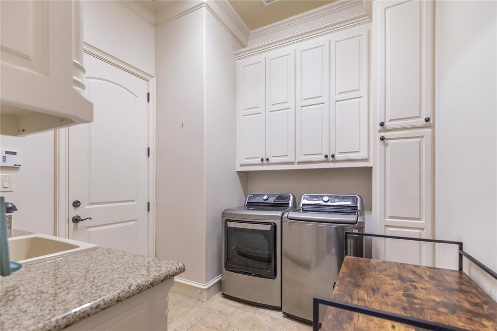 Villas At Oak Pointe The - Residential