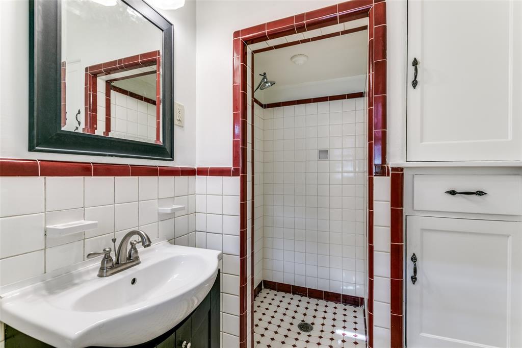 Methodist University - Residential Lease