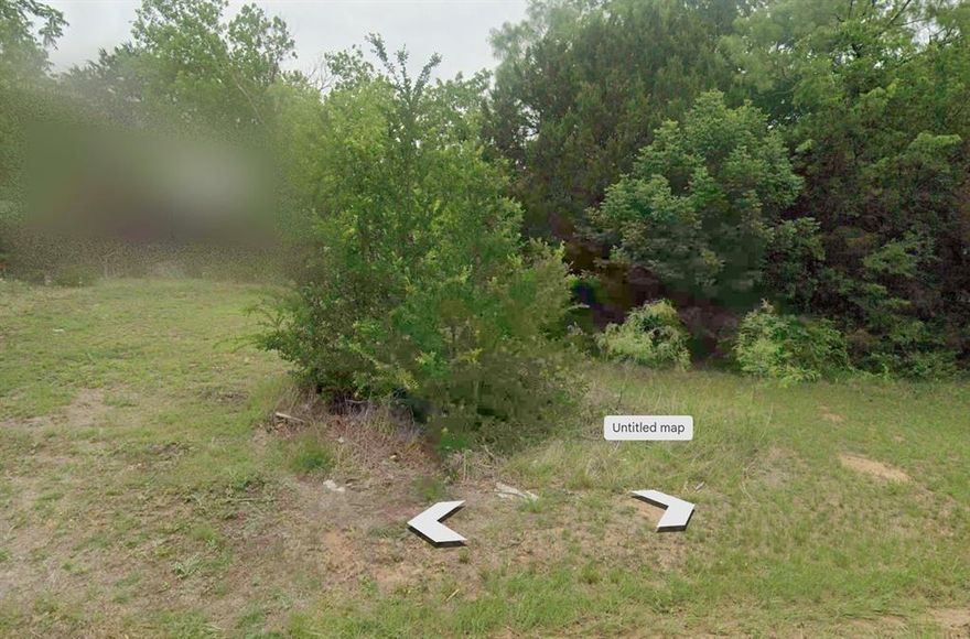 Tucked away in the lakeside community of Arrowhead Shores in beautiful Granbury, TX this lot is ideal for your manufactured or new tiny home. Community Amenities include a community club house, swimming pool, and boat ramp. You're a short drive away from downtown Granbury where you'll find restaurants, parks, shops, and entertainment. Take the next step towards enjoying a more relaxed lake town life by making this one yours!

Buyer and Buyer’s Agent to verify all information