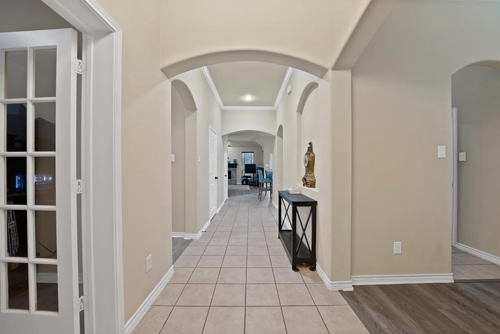 7256 Lake Country Drive