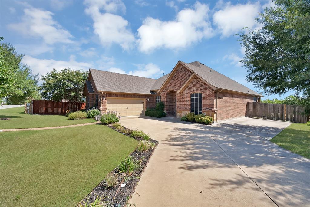 7256 Lake Country Drive