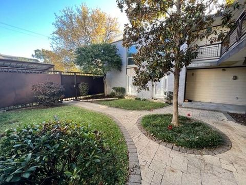 2722 Knight Street 230B Dallas TX 75219