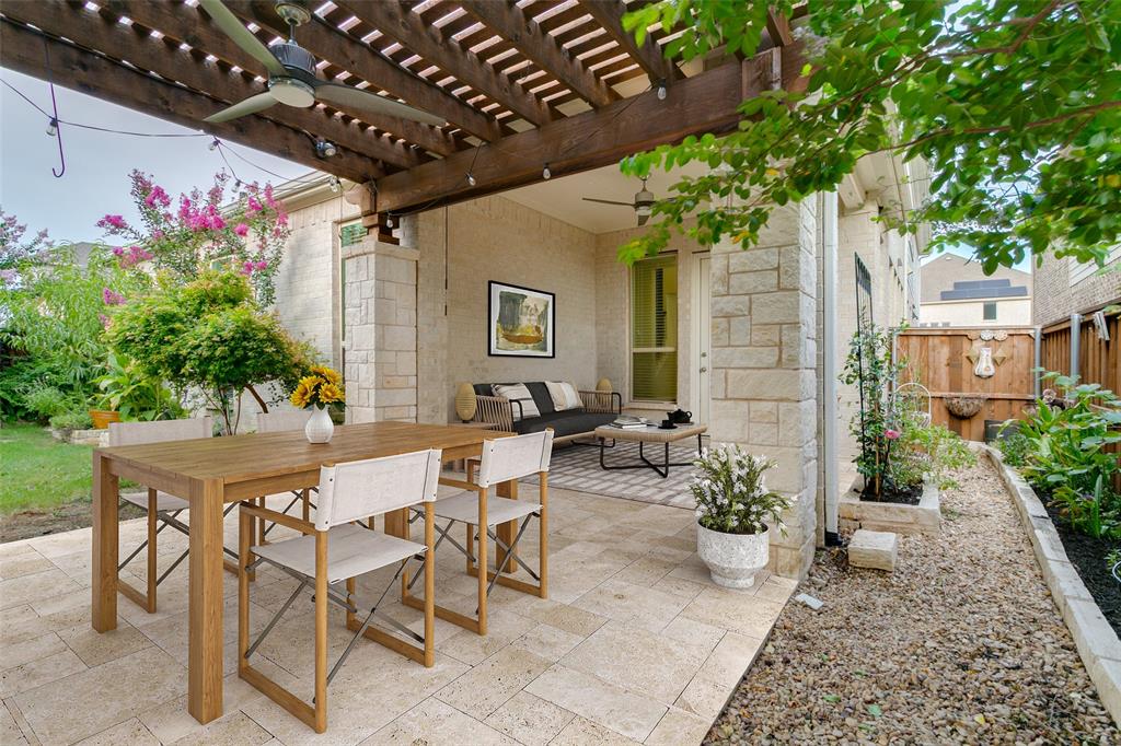 Estancia - Residential