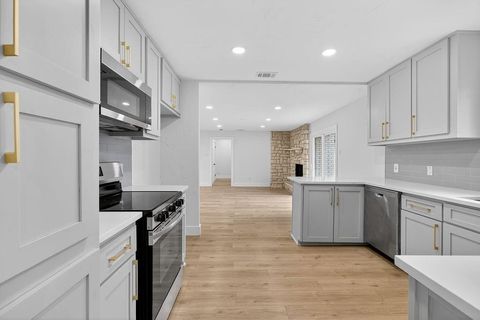 Tiny photo for 4313 Wren Haven Drive, Lakeside, TX 76135 (MLS # 21200077)