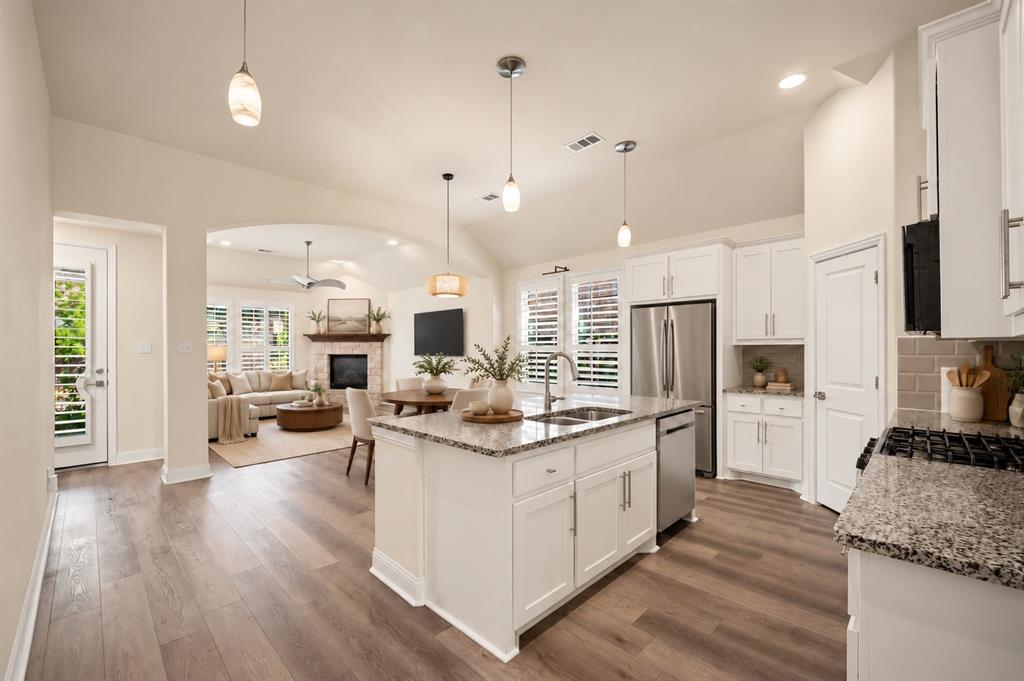 15805 Canyon Ridge