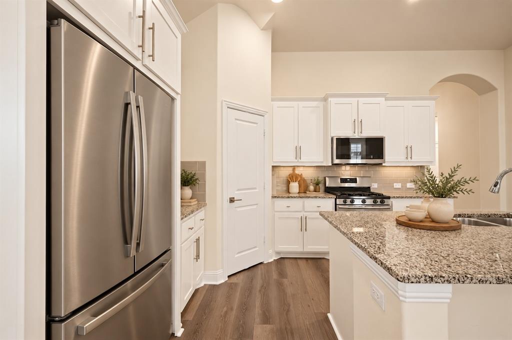 15805 Canyon Ridge