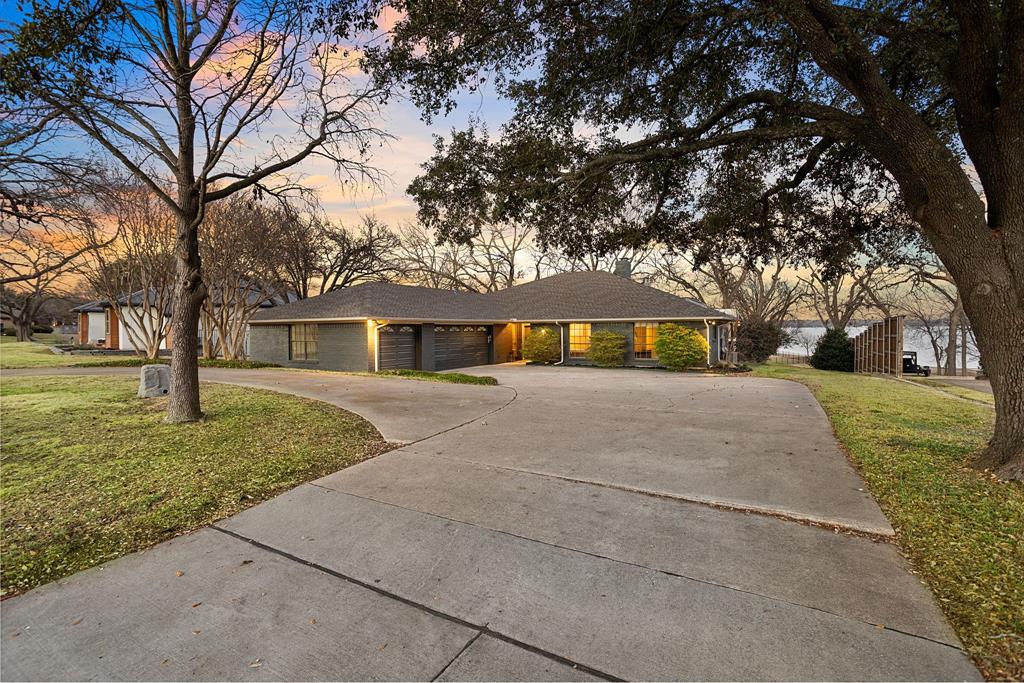 312 Point Royal Drive