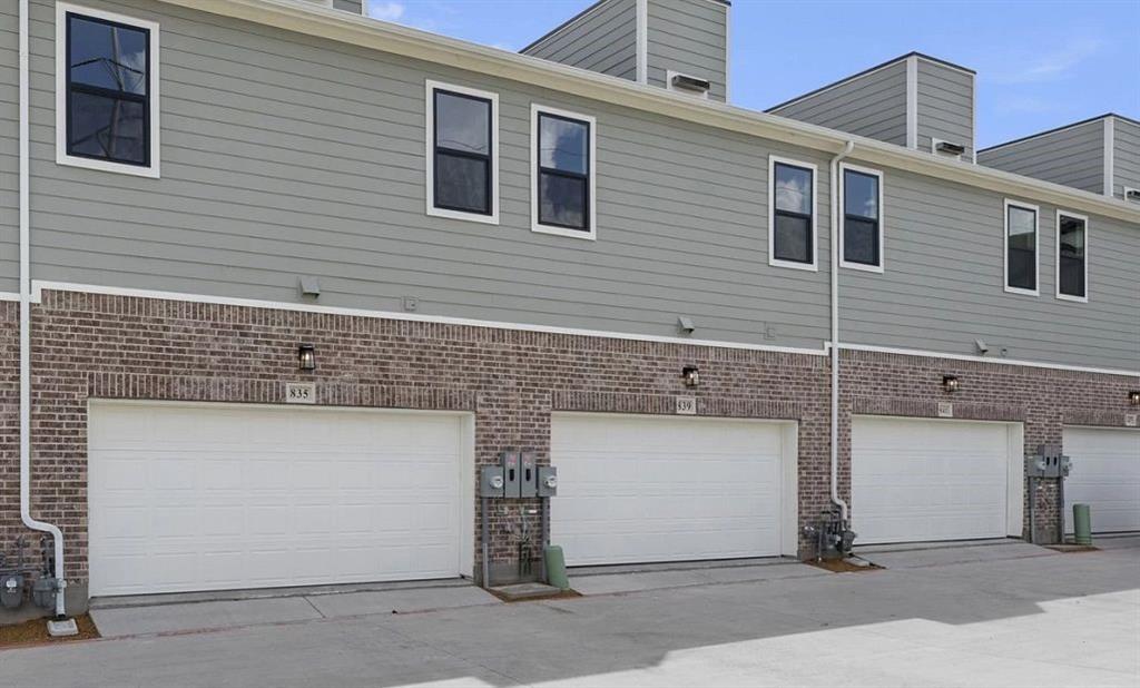 837 Olas Way