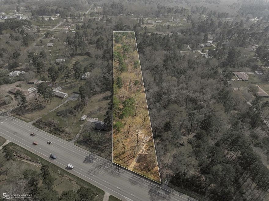 This prime peace of real estate located at 4821 N Market Street in Shreveport, La, offers endless opportunities for development and business ventures. Boasting a highly accessible location, this property is situated just 0.6 miles from key local establishment, including Silver Star Smokehouse Express, Brooking Animal Hospital, and the Harris Memorial Pediatric, and Family Clinic. The proximity to these businesses ensures strong traffic and visibility for any potential venture. Conveniently located 1.5 miles from I-49, this property is easily accessible from major highways, making it an ideal location for businesses that require high visible and accessibility. Additionally, the site is just 2.6 miles from popular retail and dining destinations, including Walmart, McDonalds, Johnny pizza house, Carls JR, Counterculture, and Ives building materials, providing an established customer base in the surrounding area. 

Adjacent to the Wilton Place Neighborhood, this property benefits from its proximity to residential areas, offering opportunities for services catering to local residents or other commercial use.

With endless possibilities, 4821 N Market is a fantastic investment in a thriving and growing part of Shreveport. Whether you're looking to build a retail location, Medical Office, or another business, the location, accessibility, and surrounding amenities make this property a prime choice for your next venture. Don't miss the chance to capitalize on the exceptional opportunity!