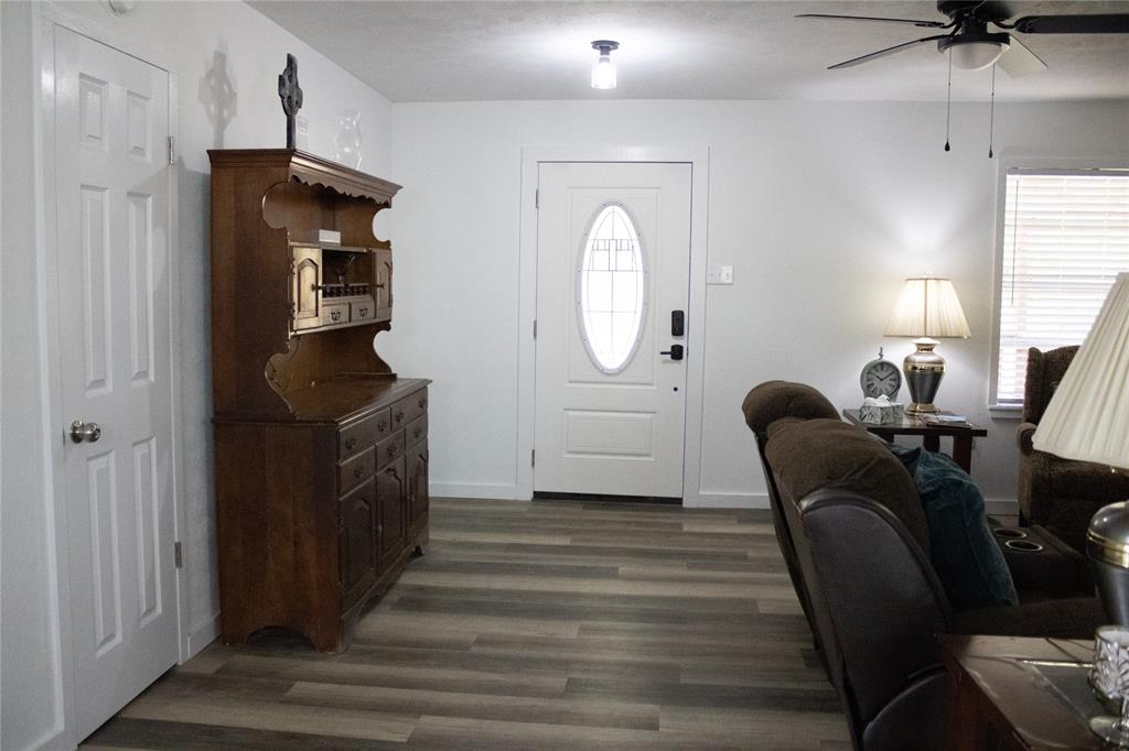 Clear Lakes, Zone 2 - Residential