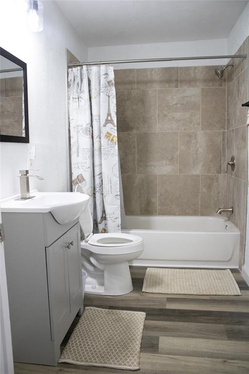 Clear Lakes, Zone 2 - Residential