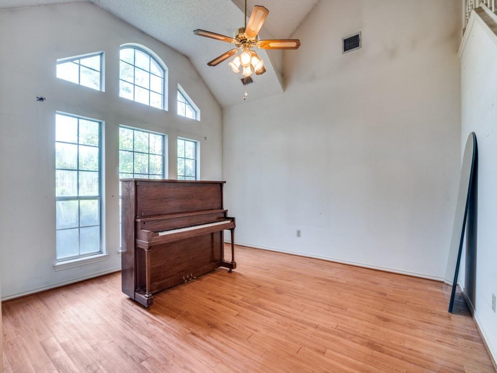 5909 Covington Drive