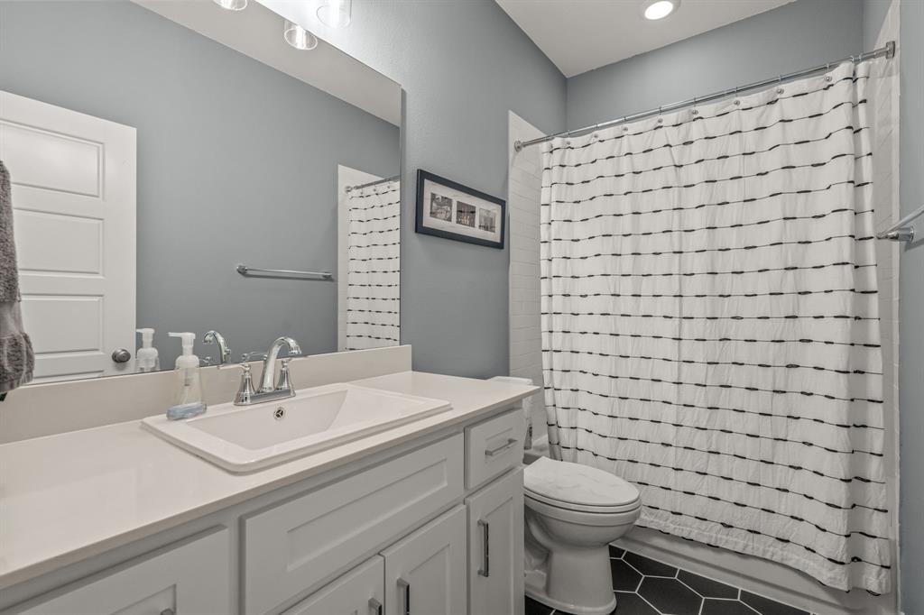 Oakbend Condo Bldg 10 - Residential