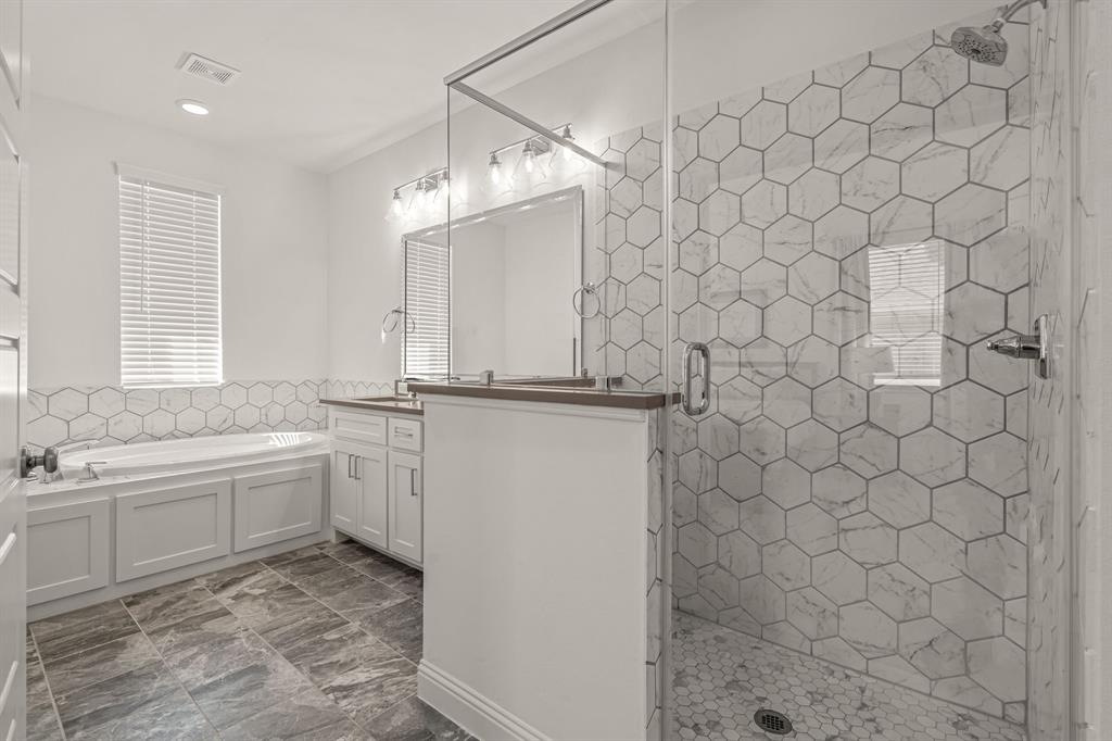 Oakbend Condo Bldg 10 - Residential