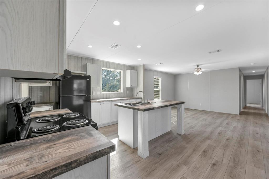 Oak Trail Shores Sec B - Residential