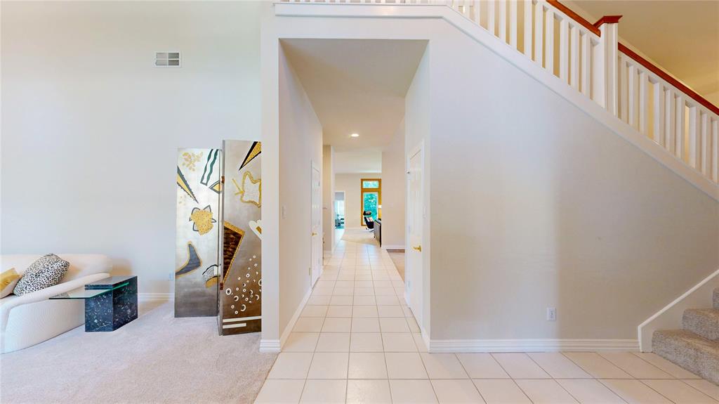 3801 Hillside Trail