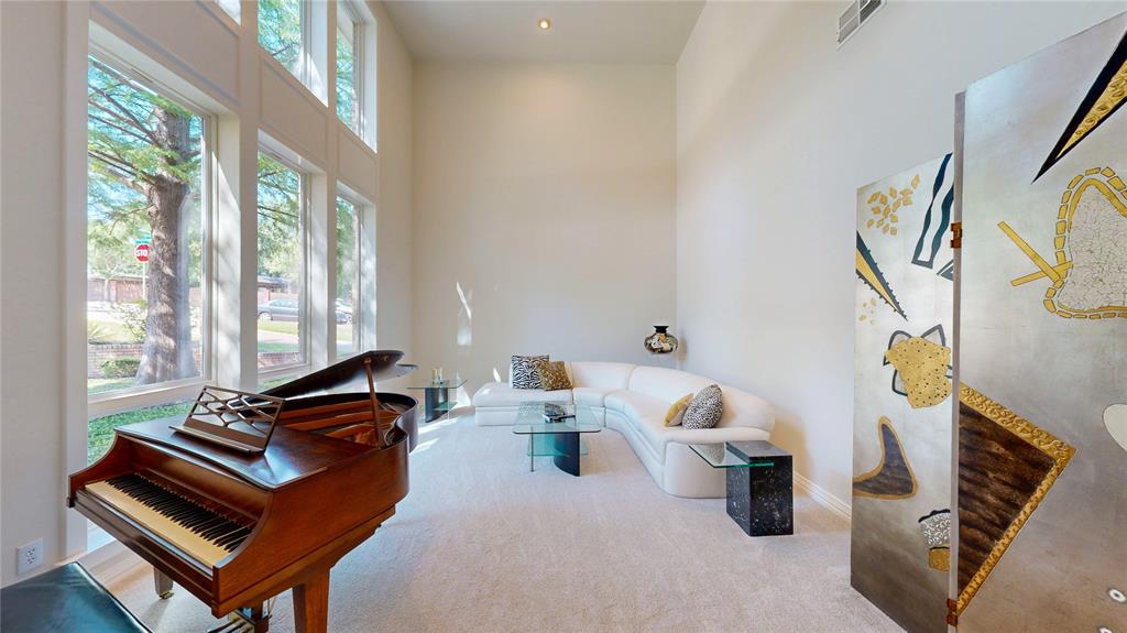 3801 Hillside Trail