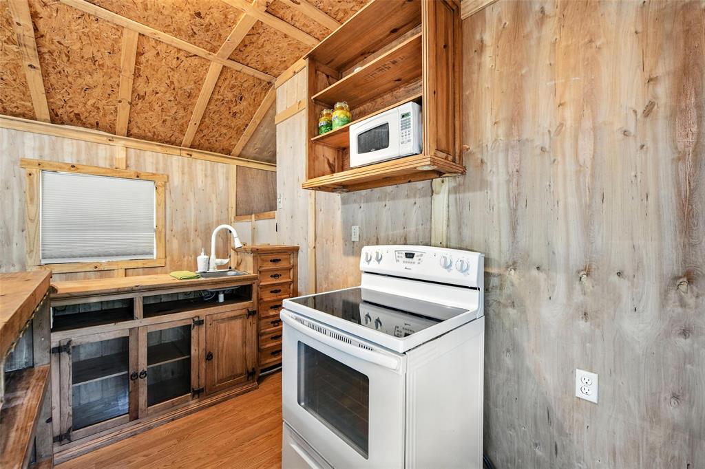 Frontier Shores - Residential