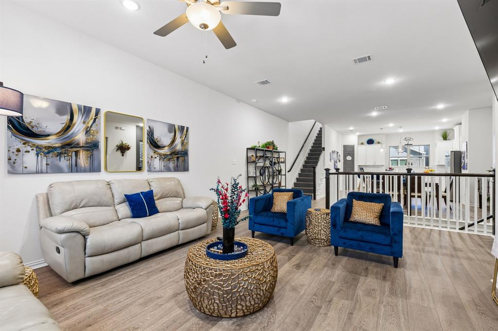 4308 Henderson Avenue