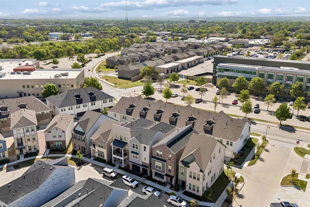 4308 Henderson Avenue