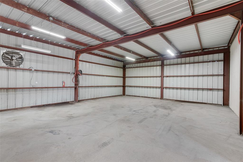 J Chamlee - Commercial Sale