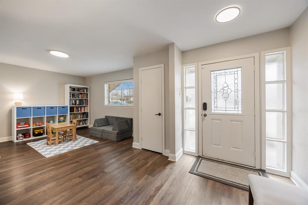 633 Timberlake Circle