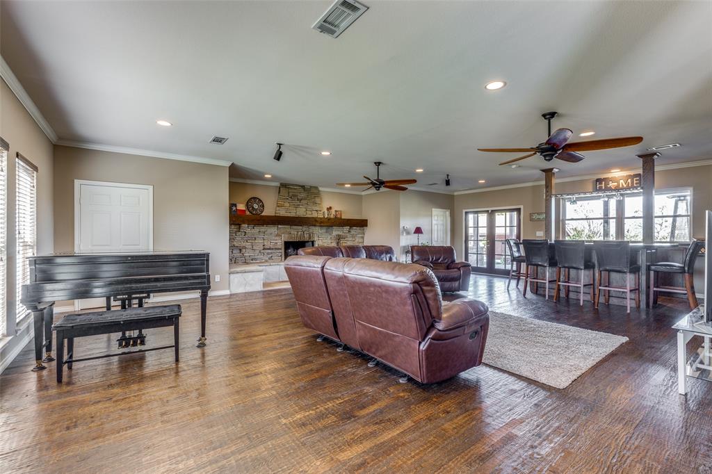 Lang C Searcy - Residential