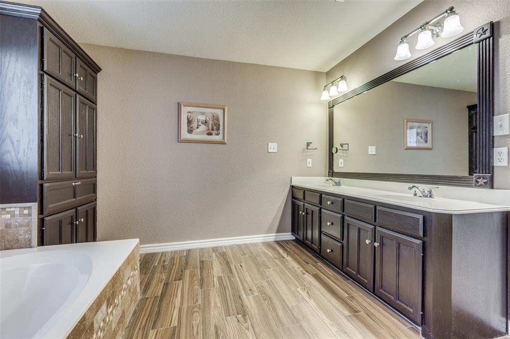 Lang C Searcy - Residential