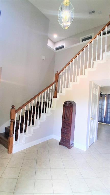 4503 Queenswood Drive