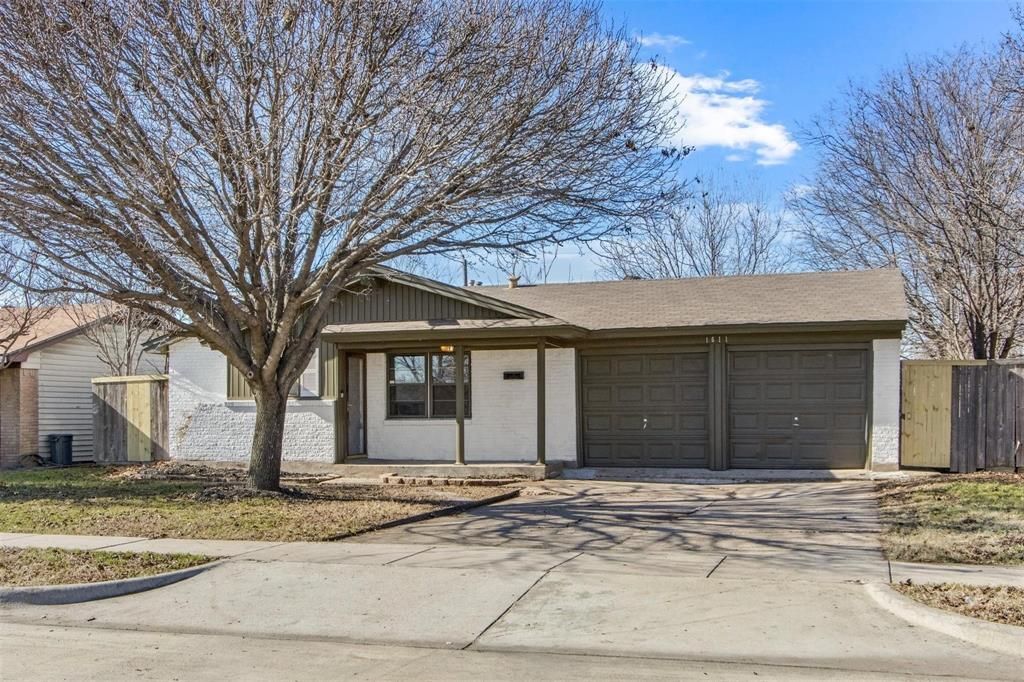 Photo of 1611 Cascade Street, Mesquite, TX 75149 (MLS # 21190437)