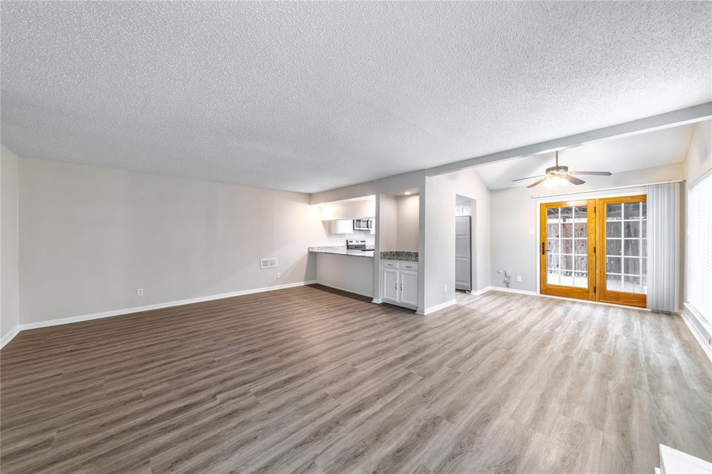 Photo of 2719 Creek Wood Court, Carrollton, TX 75006 (MLS # 21301154)