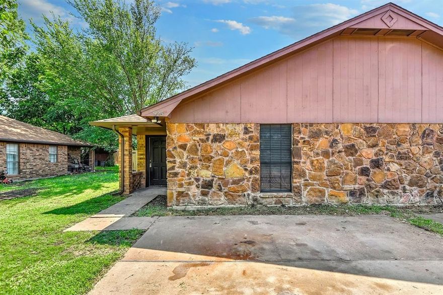 Duplex For Rent!

Welcome to 925 Farmington Road in charming Howe, Texas! This inviting home features 2 bedrooms and 2 bathrooms, with 1,104 square feet of comfortable living space. The open layout creates a bright and airy atmosphere, perfect for both relaxing and entertaining. The kitchen comes equipped with a dishwasher and electric stove, while residents provide their own washer, dryer, refrigerator, and microwave. Enjoy peaceful mornings or relaxing evenings in the outdoor spaces, ideal for gardening, recreation, or simply soaking in the serene surroundings. Conveniently located near local amenities and schools, this home offers the perfect balance of country tranquility and everyday accessibility.

Up to two pets allowed with a refundable $400 pet deposit. For households with more than two pets, an additional deposit may be discussed upon application review.
All renters will be required to complete pet verification during the application process. Household pet screening is $25 a pet.

Security deposit is equal to one month's rent. First month's rent, and any applicable pet fees due upon move-in. Residents must have a combined household income of 3x monthly rent. If the property meets your needs, an application will be required to run a background check. The fee is $55 per applicant and will include criminal, credit and eviction history. Please contact the leasing agent for more details on the property or the application process. All Milestone Premier Properties residents are enrolled in the Resident Benefits Package (RBP) for $12.95 a month which includes liability insurance, and much more! More details upon application.