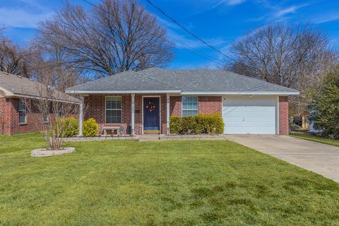 1202 Spring Street Waco TX 76704